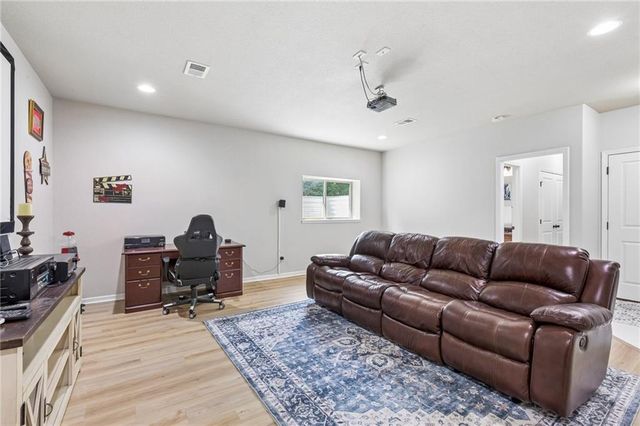 15335 NW 131st Street, Platte City, MO 64079