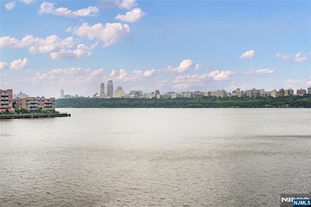 148 The Promenade, Edgewater, NJ 07020
