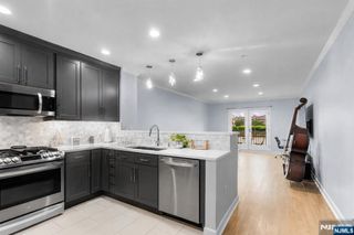 148 The Promenade, Edgewater, NJ 07020