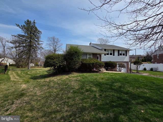 811 COPPOCK LN, Springfield, PA 19064