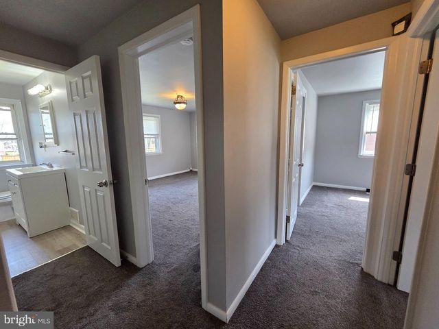 811 COPPOCK LN, Springfield, PA 19064