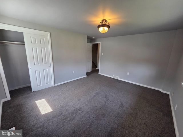 811 COPPOCK LN, Springfield, PA 19064