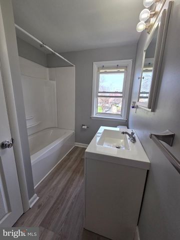 811 COPPOCK LN, Springfield, PA 19064