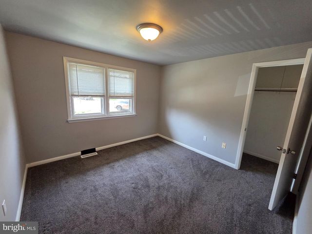 811 COPPOCK LN, Springfield, PA 19064