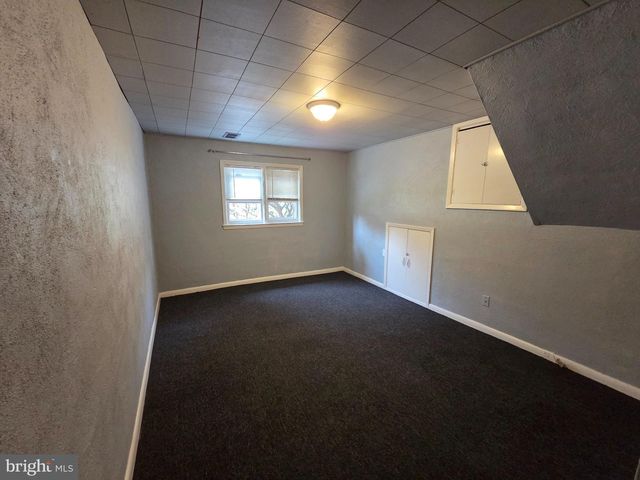 811 COPPOCK LN, Springfield, PA 19064