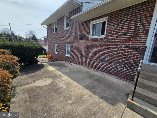 811 COPPOCK LN, Springfield, PA 19064