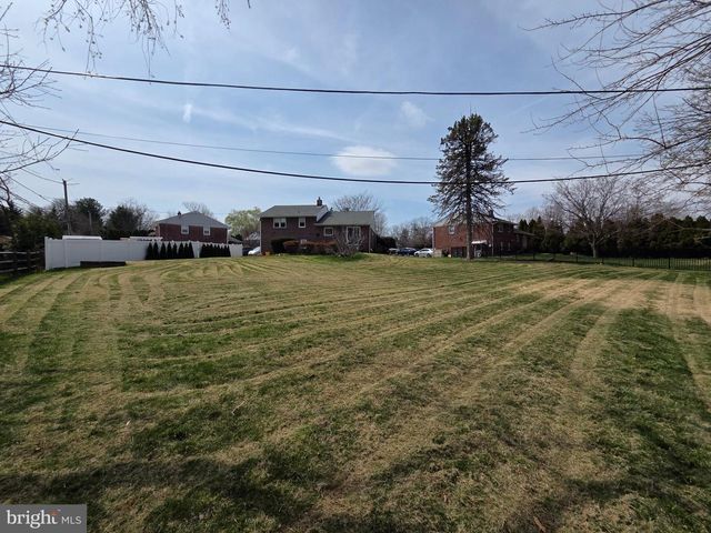 811 COPPOCK LN, Springfield, PA 19064