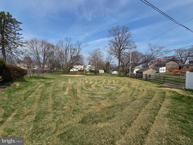 811 COPPOCK LN, Springfield, PA 19064