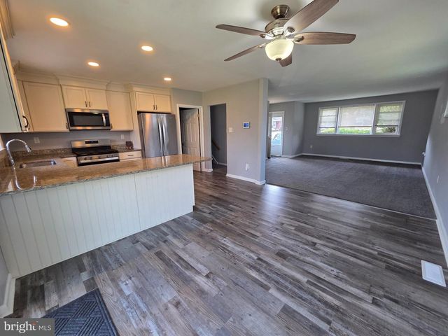 811 COPPOCK LN, Springfield, PA 19064