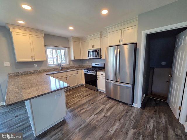 811 COPPOCK LN, Springfield, PA 19064