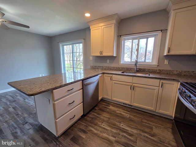 811 COPPOCK LN, Springfield, PA 19064