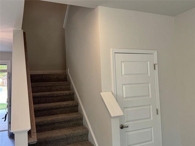 216 Magnolia Villas Drive, Cornelia, GA 30531