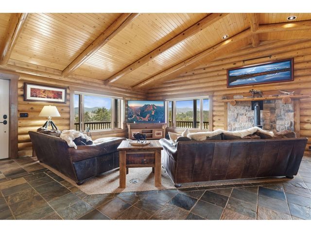 153 Hidden Canyon Dr, Livermore, CO 80536