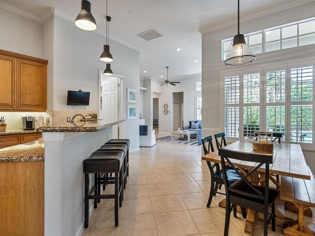 175 Via Rosina, Jupiter, FL 33458