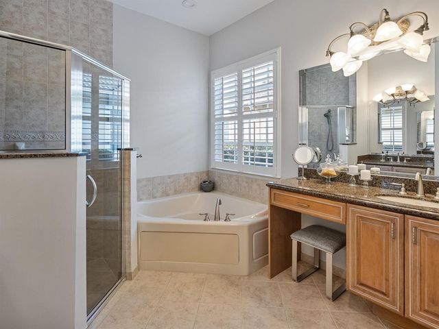 175 Via Rosina, Jupiter, FL 33458