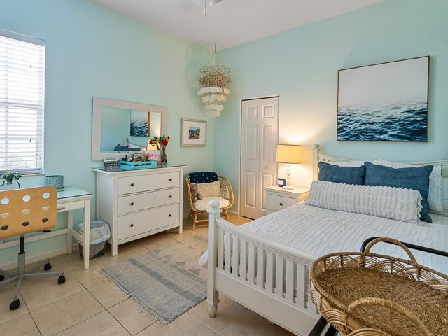 175 Via Rosina, Jupiter, FL 33458