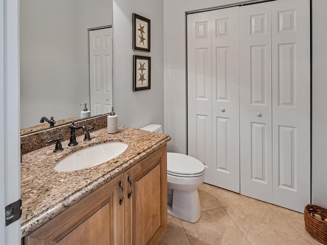 175 Via Rosina, Jupiter, FL 33458