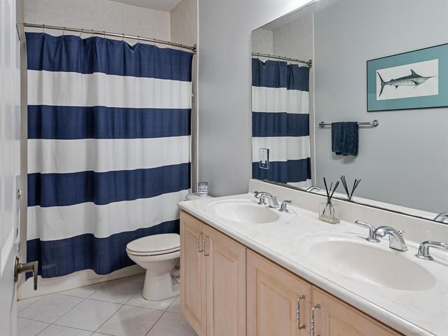 175 Via Rosina, Jupiter, FL 33458