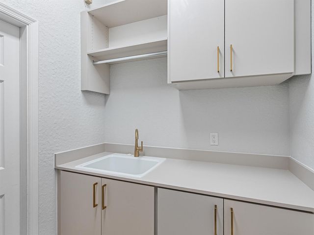 175 Via Rosina, Jupiter, FL 33458