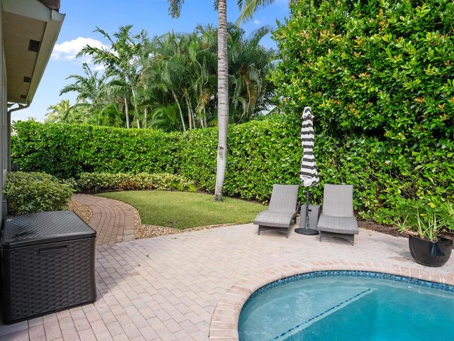 175 Via Rosina, Jupiter, FL 33458