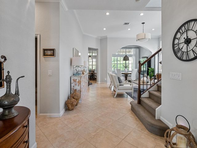 175 Via Rosina, Jupiter, FL 33458