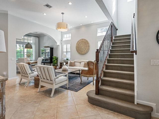 175 Via Rosina, Jupiter, FL 33458