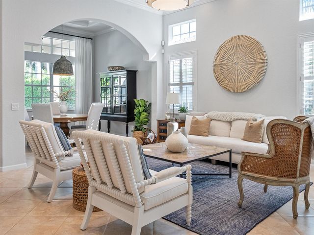 175 Via Rosina, Jupiter, FL 33458