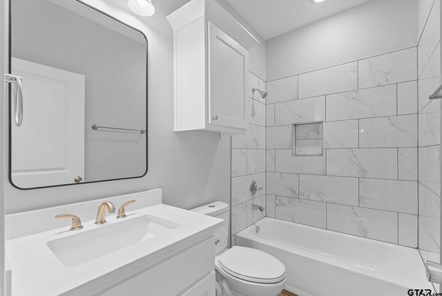 105 W Teal Dr, Troup, TX 75789