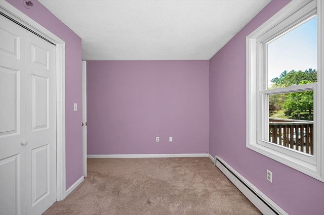 15 Lantern Ln 6, Dracut, MA 01826