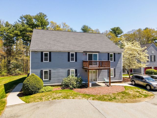15 Lantern Ln 6, Dracut, MA 01826