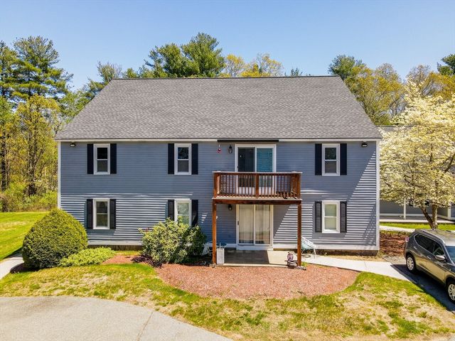 15 Lantern Ln 6, Dracut, MA 01826
