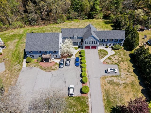 15 Lantern Ln 6, Dracut, MA 01826