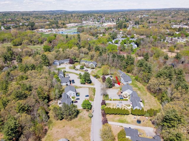 15 Lantern Ln 6, Dracut, MA 01826