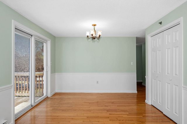 15 Lantern Ln 6, Dracut, MA 01826