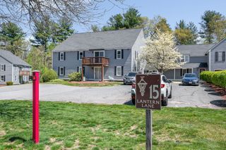 15 Lantern Ln 6, Dracut, MA 01826