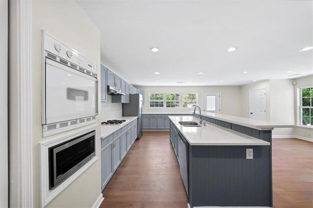103 Farmington Drive, Woodstock, GA 30188