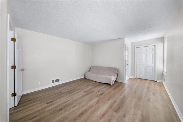 103 Farmington Drive, Woodstock, GA 30188