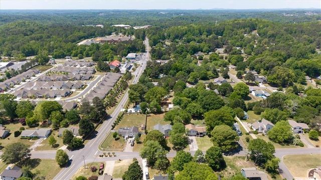 103 Farmington Drive, Woodstock, GA 30188