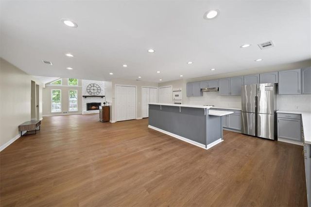 103 Farmington Drive, Woodstock, GA 30188