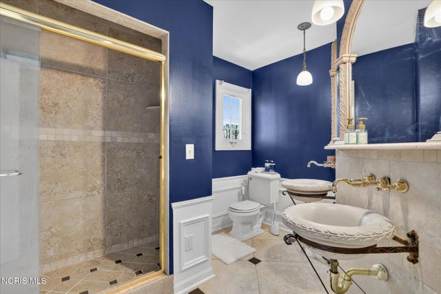 4323 Nantuckett Drive, Toledo, OH 43623