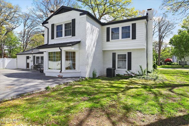 4323 Nantuckett Drive, Toledo, OH 43623