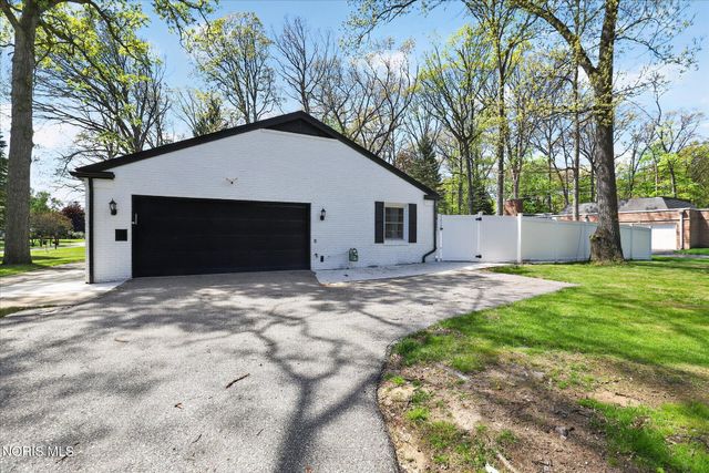 4323 Nantuckett Drive, Toledo, OH 43623