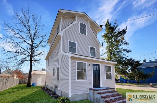 24 John Street, Helmetta, NJ 08828