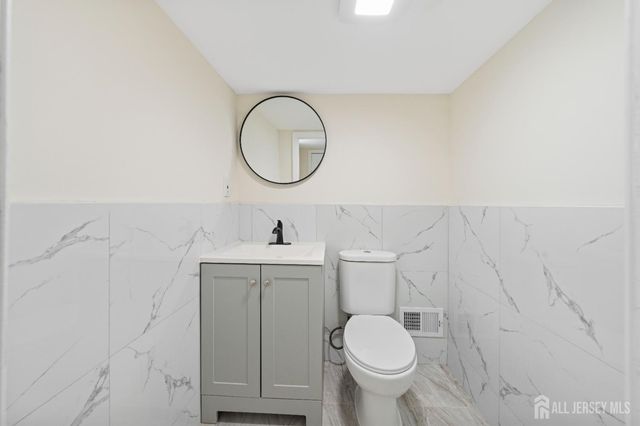 418 Highland Avenue, South Plainfield, NJ 07080