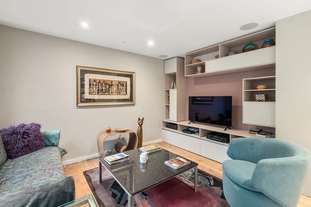 241 Perkins St C306, Boston, MA 02130