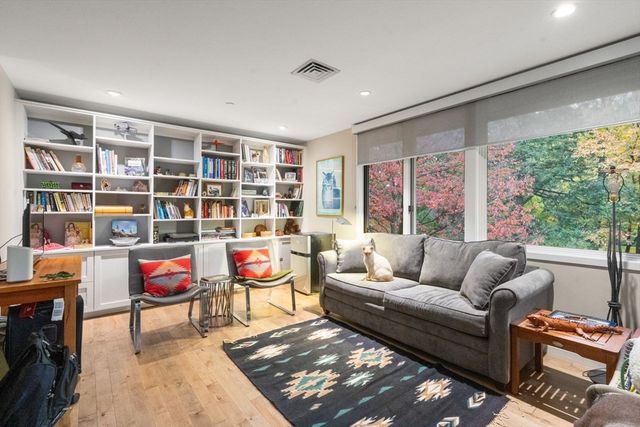 241 Perkins St C306, Boston, MA 02130