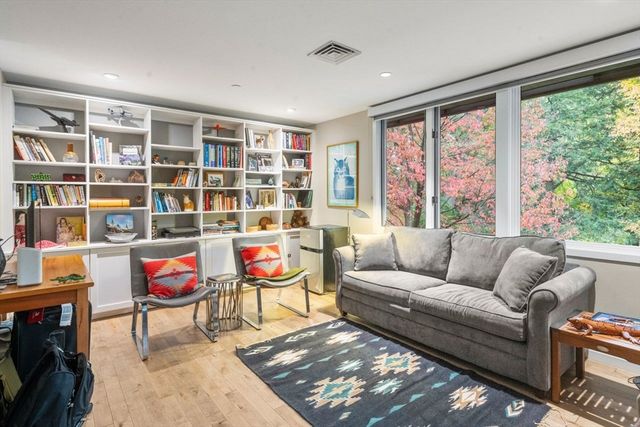 241 Perkins St C306, Boston, MA 02130