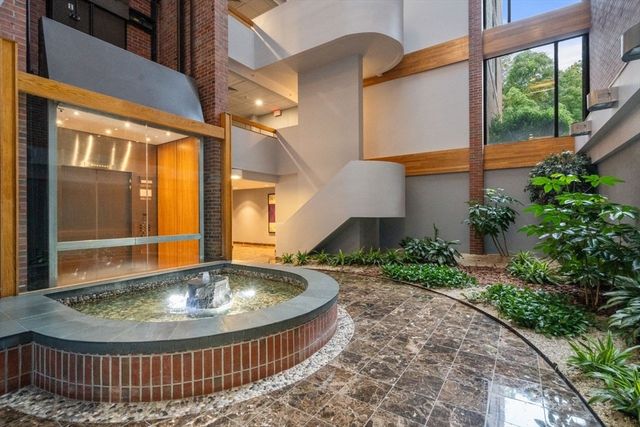 241 Perkins St C306, Boston, MA 02130