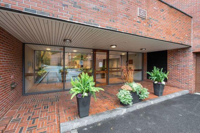 241 Perkins St C306, Boston, MA 02130