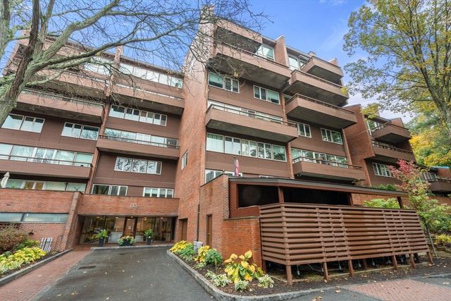 241 Perkins St C306, Boston, MA 02130